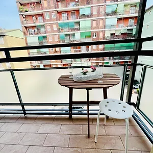 Nicole's Appartament-a 15 Min Dal Duomo Apartament Mediolan